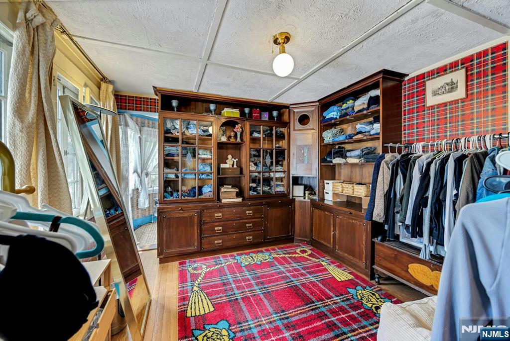 401 Wearimus Road Ho-Ho-Kus, NJ 07423 - Photo 32 of 49