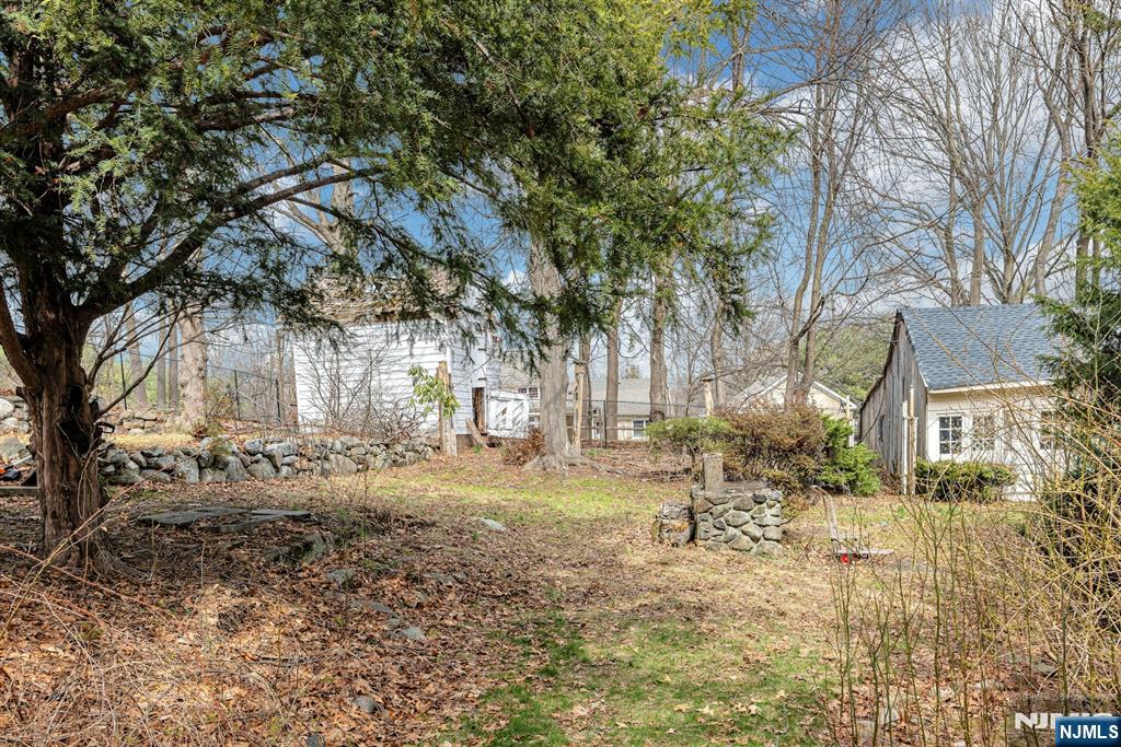 401 Wearimus Road Ho-Ho-Kus, NJ 07423 - Photo 46 of 49