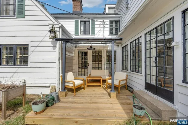 $1,299,000 | 401 Wearimus Road, Ho-Ho-Kus, NJ 07423