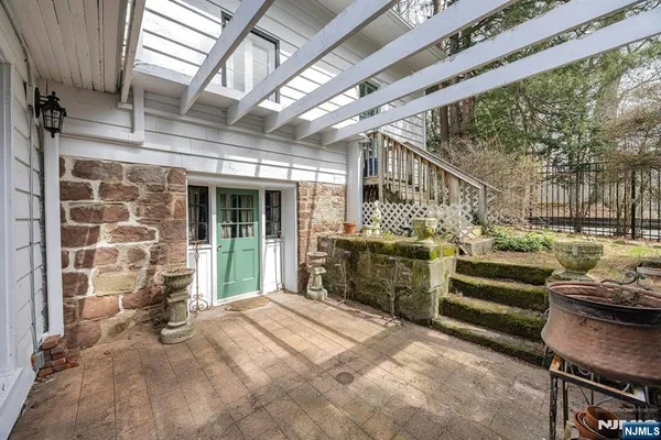 $1,299,000 | 401 Wearimus Road, Ho-Ho-Kus, NJ 07423