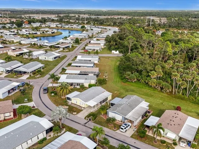 $248,000 | 809 Manchester Court, Englewood, FL 34223