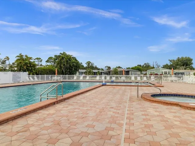 $248,000 | 809 Manchester Court, Englewood, FL 34223