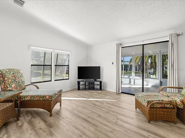 $248,000 | 809 Manchester Court, Englewood, FL 34223