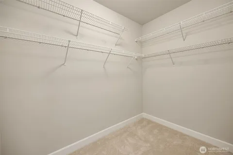 $1,500,000 | 2073 Northeast Noble Street, Issaquah, WA 98029