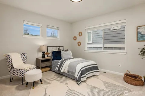 $1,500,000 | 2073 Northeast Noble Street, Issaquah, WA 98029