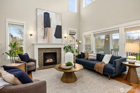 $1,500,000 | 2073 Northeast Noble Street, Issaquah, WA 98029