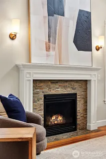 $1,500,000 | 2073 Northeast Noble Street, Issaquah, WA 98029