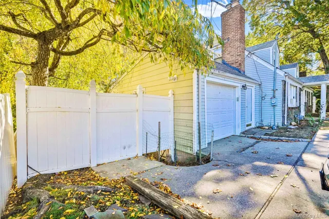 $800,000 | 303 Nassau Boulevard, West Hempstead, NY 11552