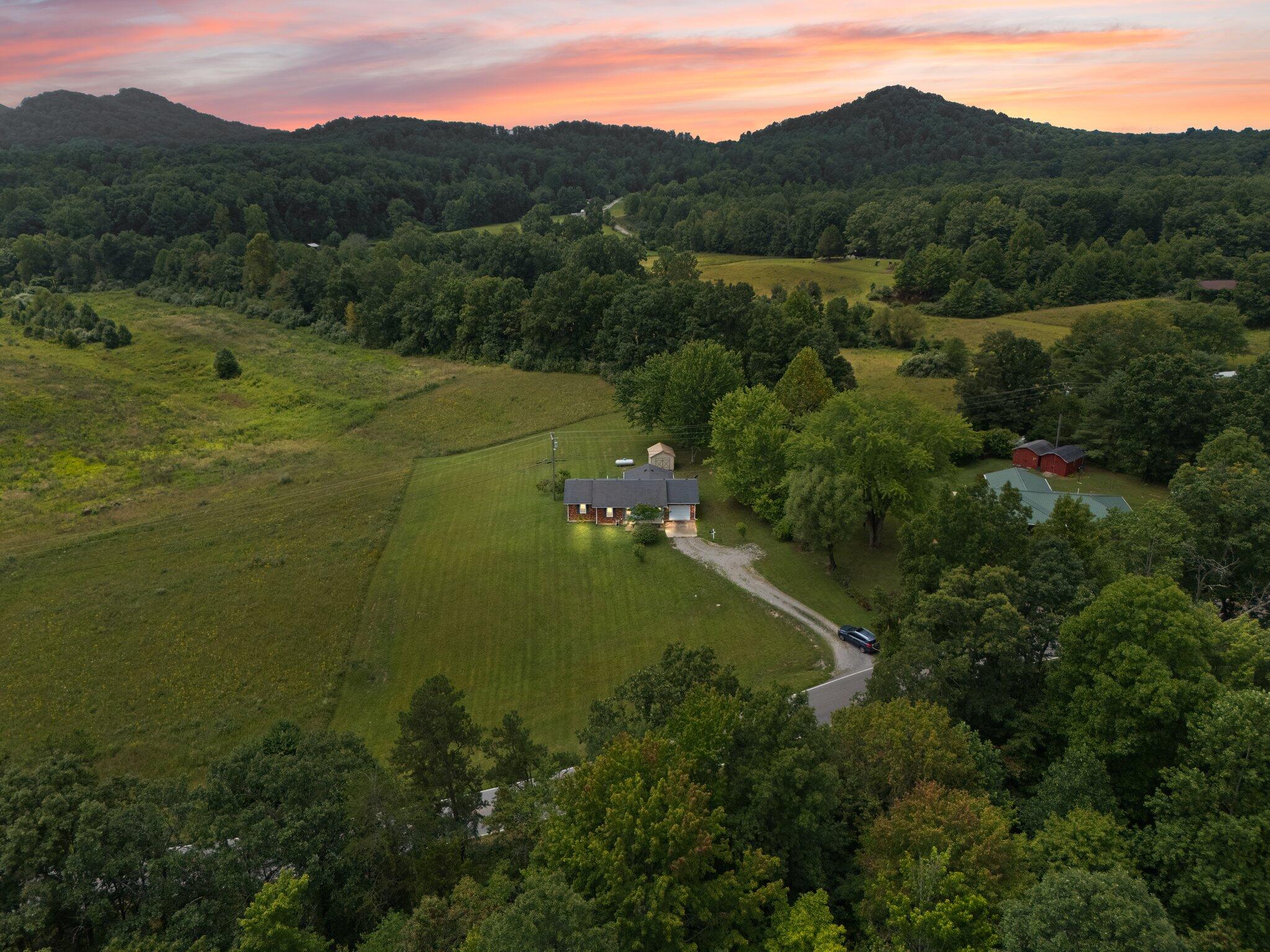 99 Maxey Flats Road Morehead, KY 40351 - Photo 33 of 41 39-web-or-mls-DJI_20240803123154_0137_D