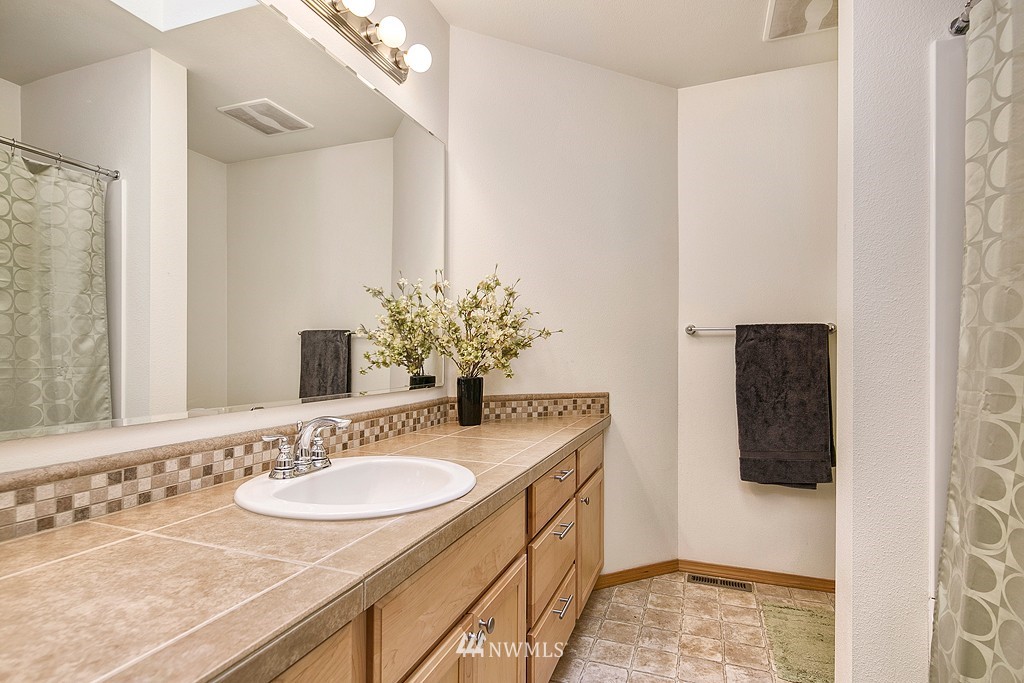 3414 170th Place Southeast Bothell, WA 98012 - Photo 19 of 24 Gallery Image 19