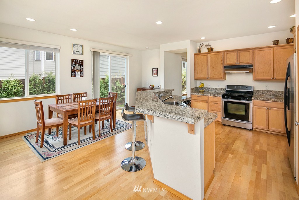 3414 170th Place Southeast Bothell, WA 98012 - Photo 9 of 24 Gallery Image 9