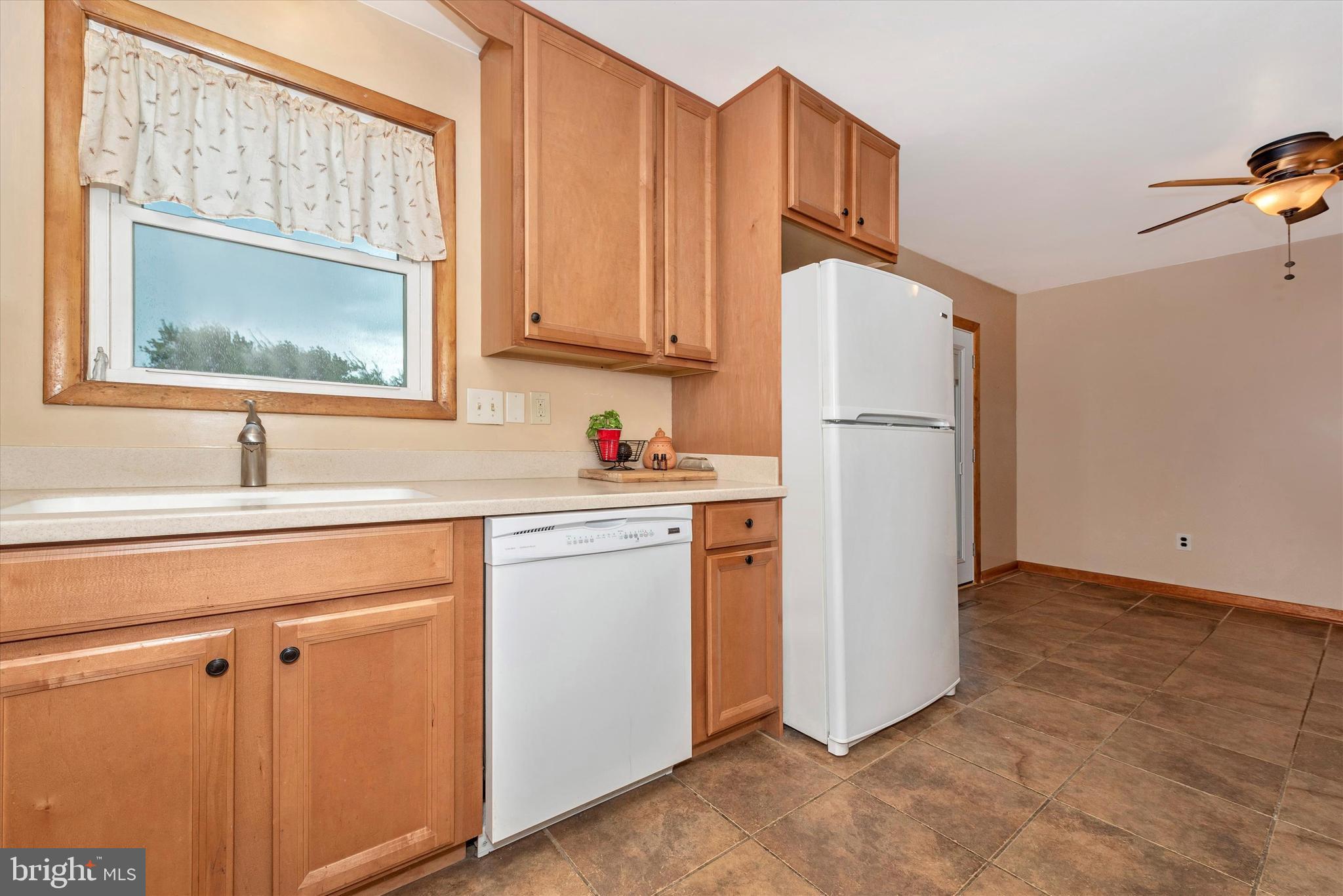 5333 Gold Mine Road Frederick, MD 21703 - Photo 10 of 34 Country Kitchen