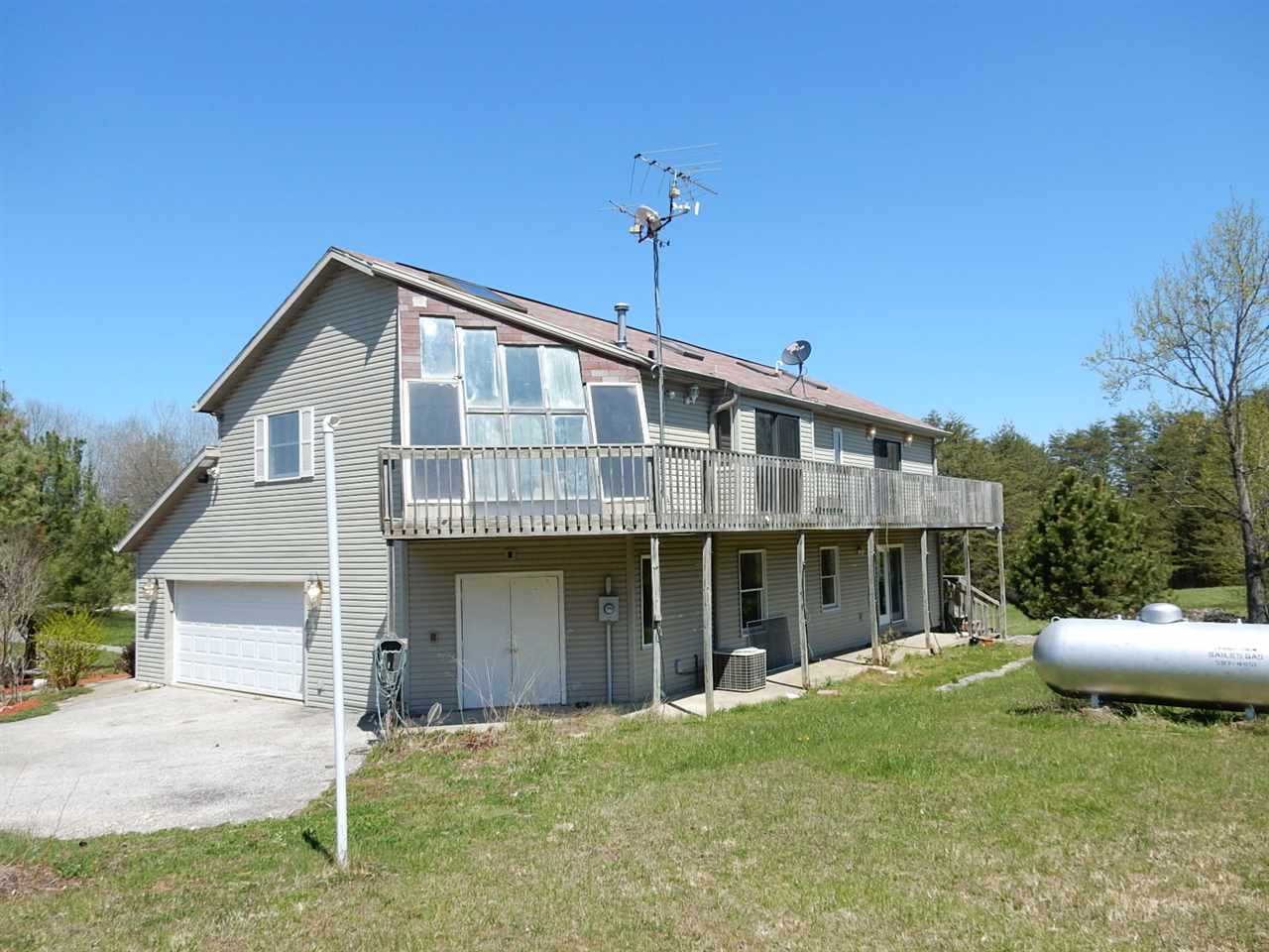 314 Saidah Road Bloomington, IN 47404 - Photo 3 of 29