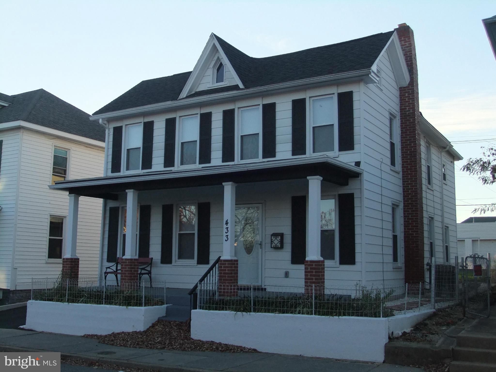 433 Ridge Avenue Hagerstown, MD 21740 - Photo 1 of 30 Exterior (Front)