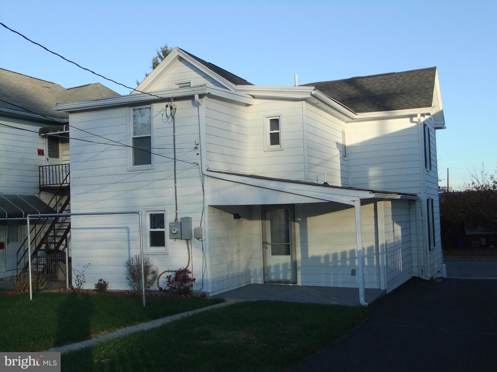 433 Ridge Avenue Hagerstown, MD 21740 - Photo 28 of 30 Exterior (Rear)