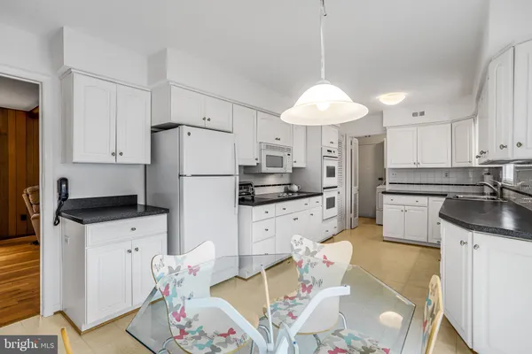 $799,000 | 15101 Carrolton Road, Rockville, MD 20853