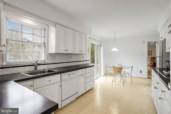 $799,000 | 15101 Carrolton Road, Rockville, MD 20853