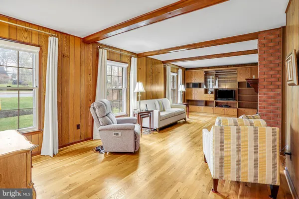 $799,000 | 15101 Carrolton Road, Rockville, MD 20853