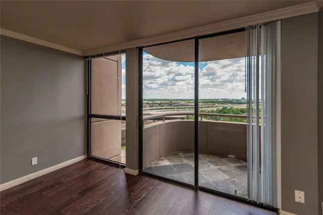 $145,000 | 3525 Sage Road, Unit 1402, Houston, TX 77056