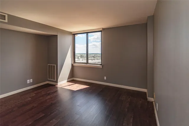 $145,000 | 3525 Sage Road, Unit 1402, Houston, TX 77056