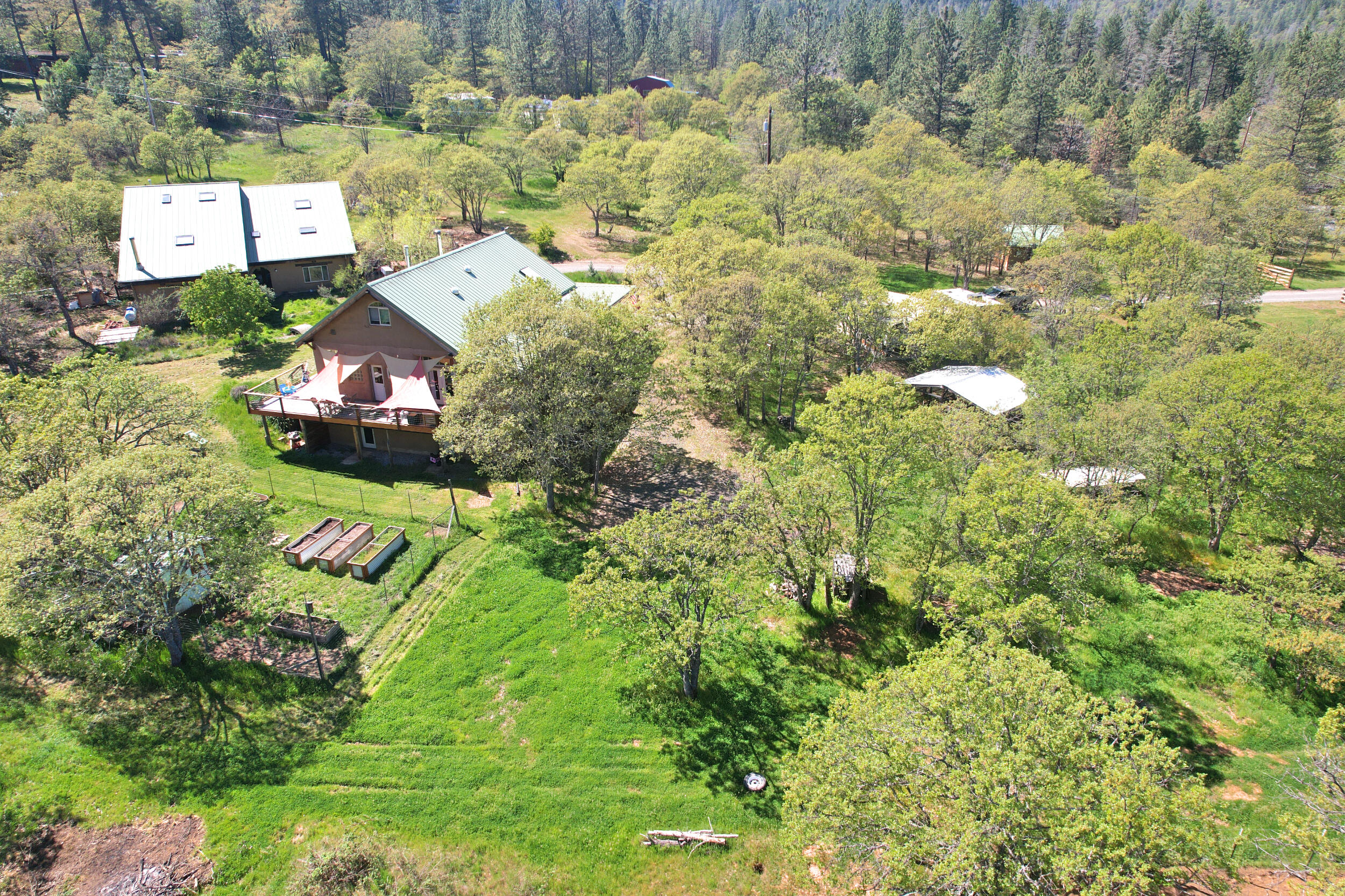 8150 Upper Applegate Road Jacksonville, OR 97530 - Photo 1 of 122