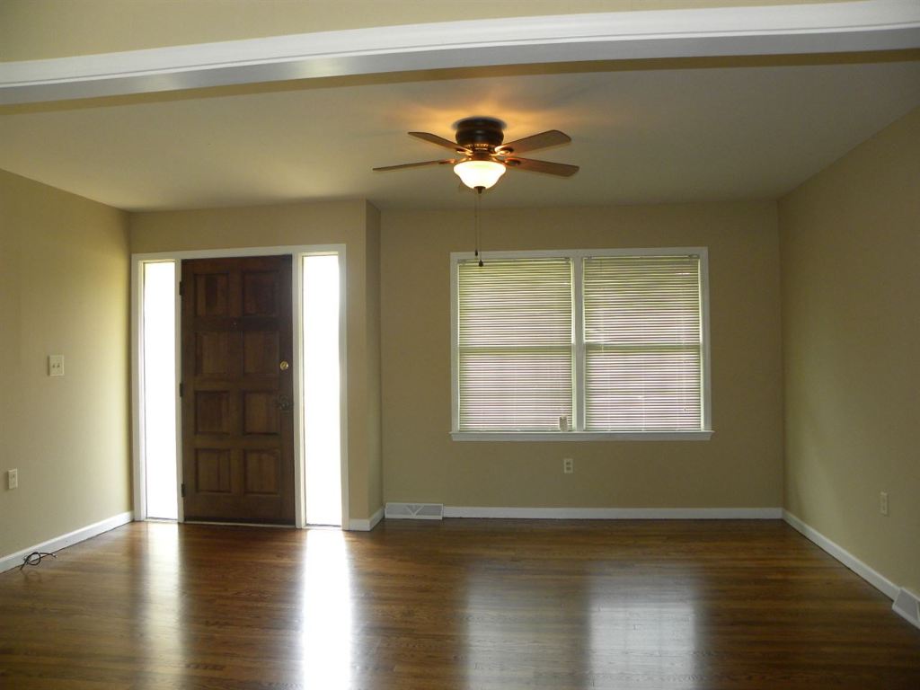 1100 Whitehall Road Anderson, SC 29625 - Photo 2 of 15 Gallery Image 2