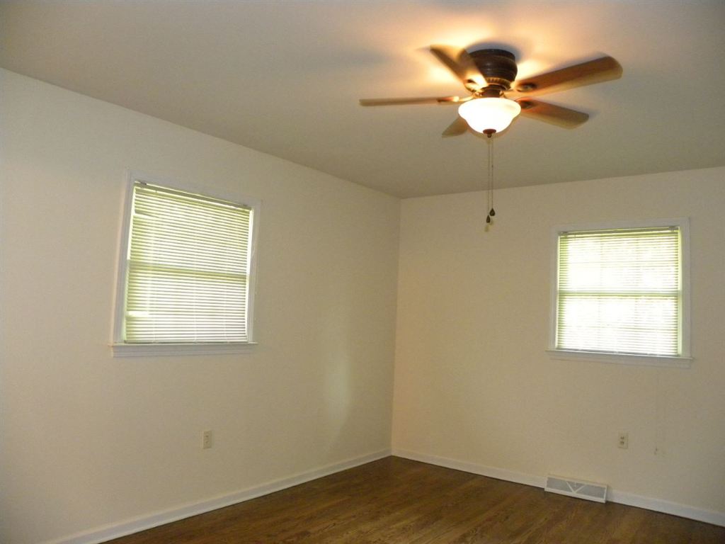 1100 Whitehall Road Anderson, SC 29625 - Photo 6 of 15 Gallery Image 6