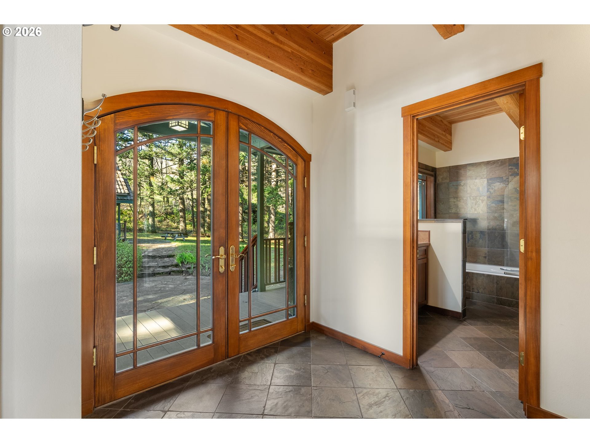 47742 Highway 14 Stevenson, WA 98648 - Photo 19 of 48 a view of an entryway with wooden floor