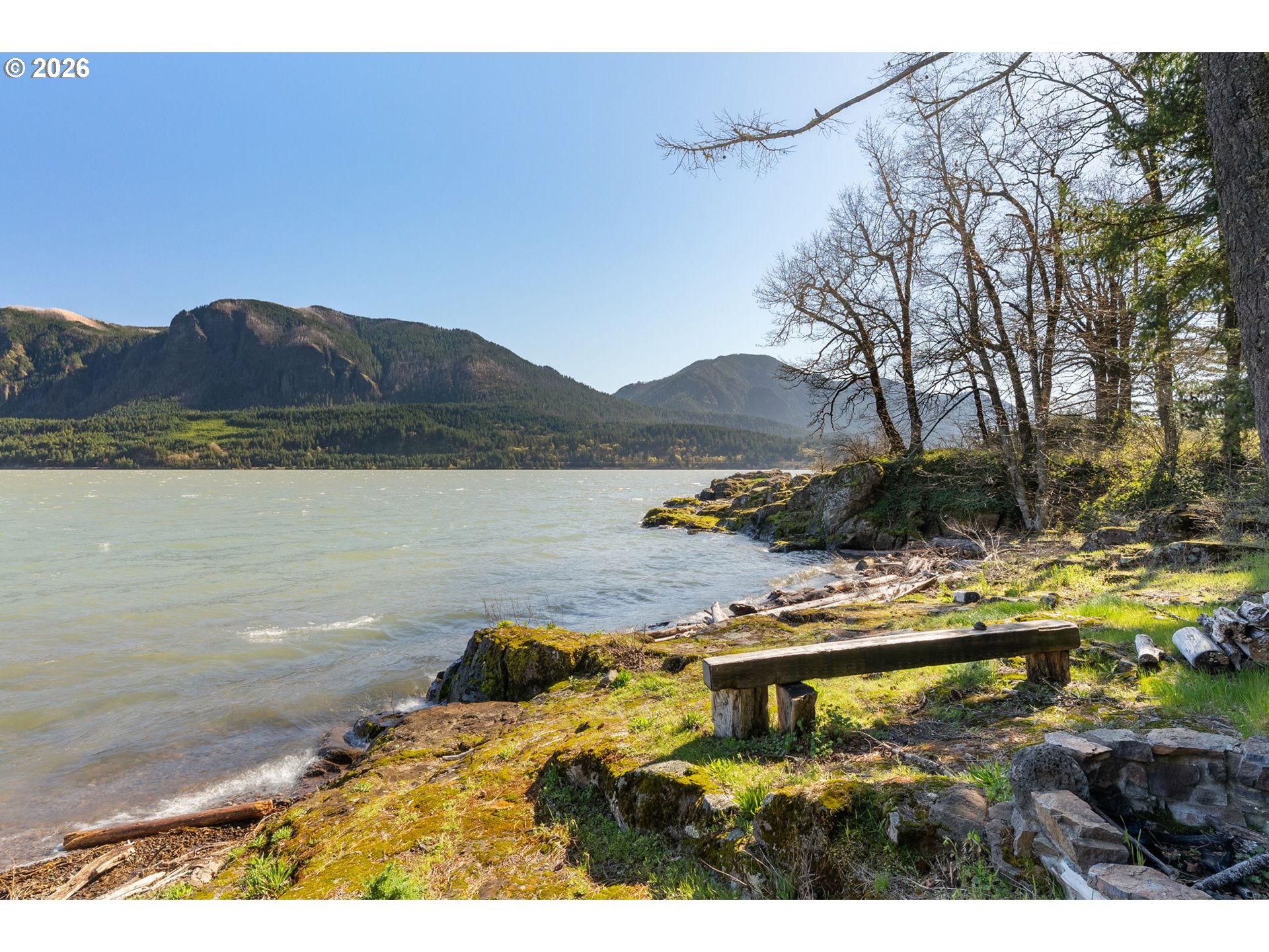 47742 Highway 14 Stevenson, WA 98648 - Photo 4 of 48 a view of a lake with mountain