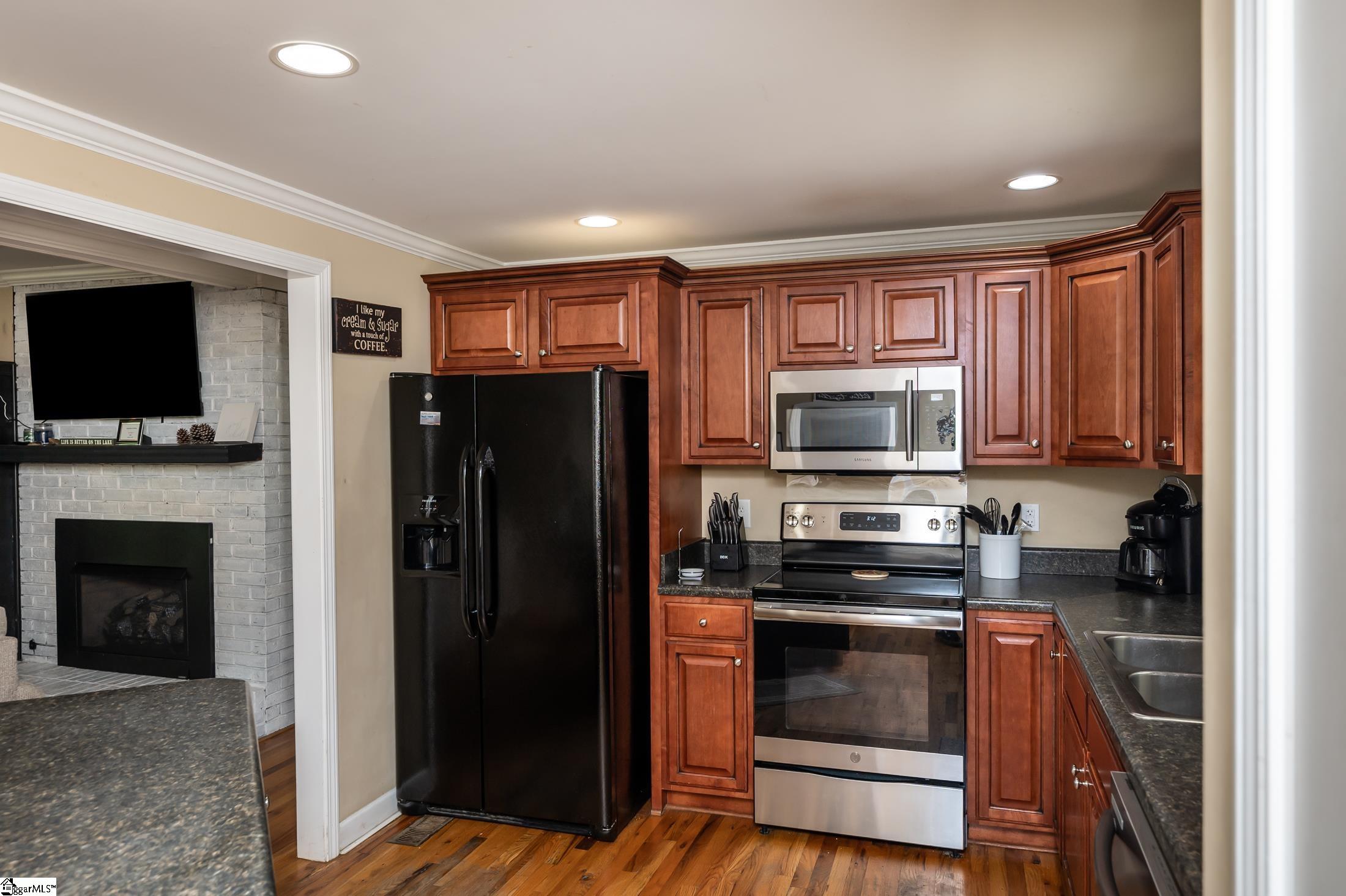 336 State Rd S-30-852 Waterloo, SC 29384 - Photo 8 of 34