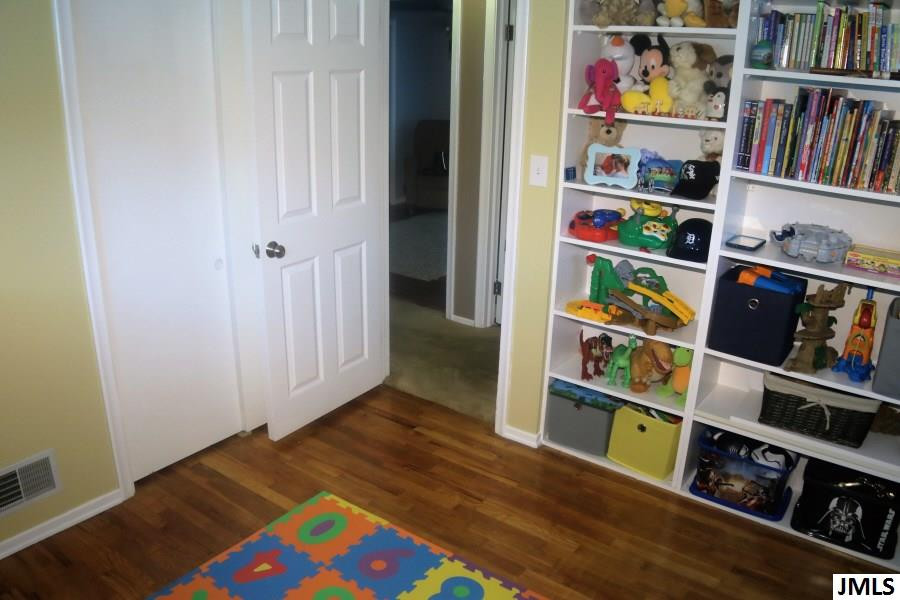 1529 Devonshire Road Jackson, MI 49203 - Photo 14 of 28 Photo 14