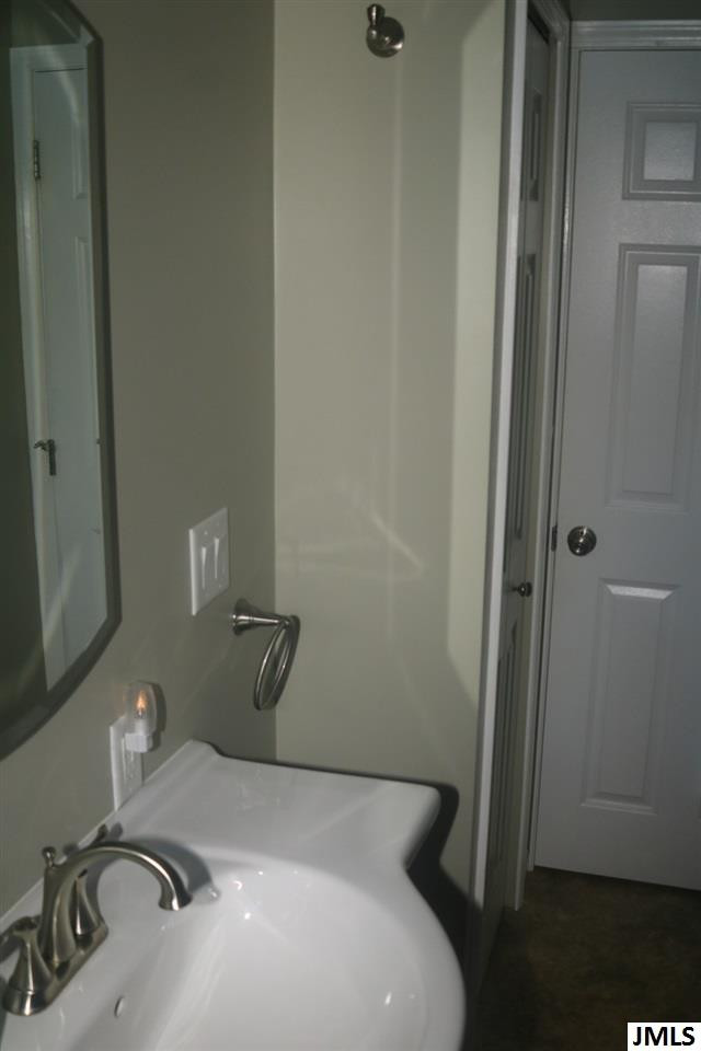 1529 Devonshire Road Jackson, MI 49203 - Photo 18 of 28 Photo 18