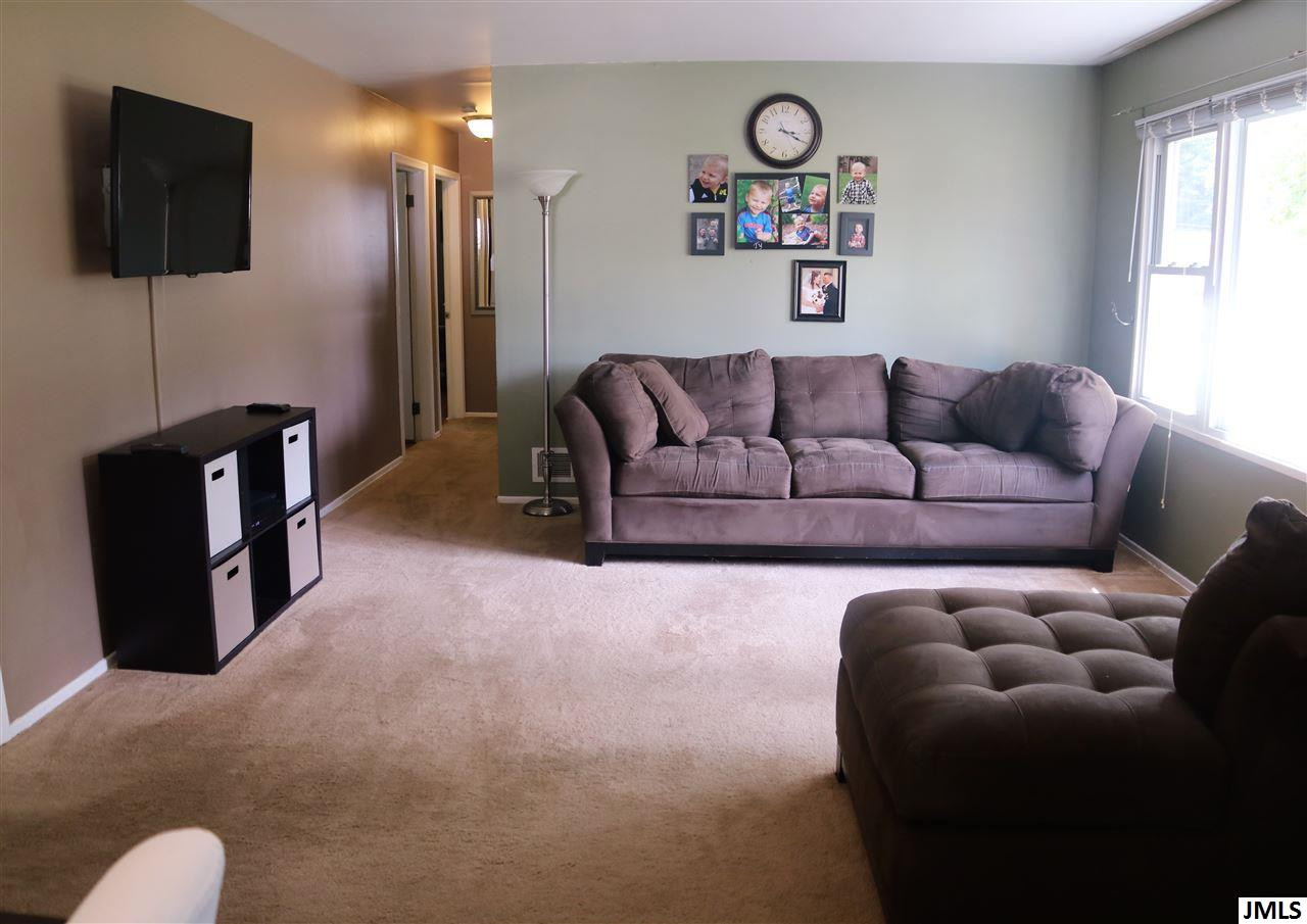 1529 Devonshire Road Jackson, MI 49203 - Photo 3 of 28 Photo 3