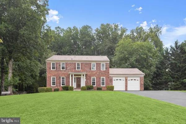 $850,000 | 7501 Flamewood Drive, Clarksville, MD 21029