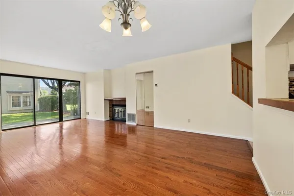 $349,000 | 19 Moore Lane, Unit 11B, Washingtonville, NY 10992