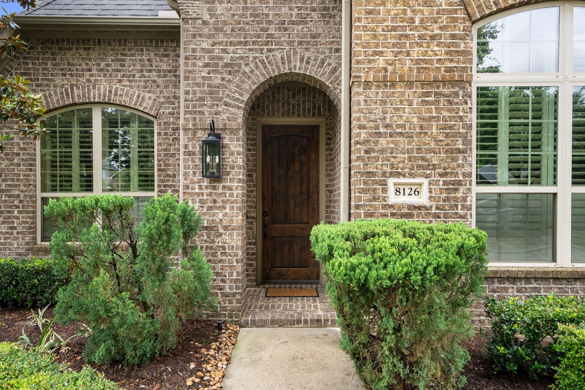 8126 Spreadwing Street Conroe, TX 77385 - Photo 2 of 27 Front entry