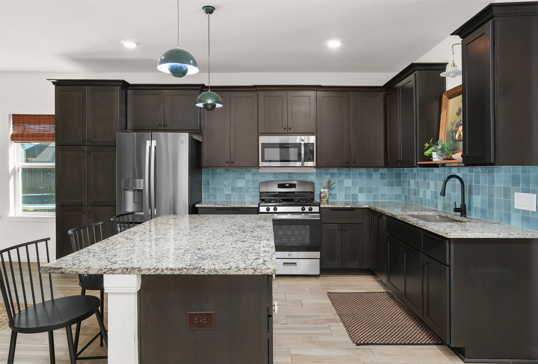 3403 Daisy Santa Fe, TX 77510 - Photo 2 of 25 Another view of the kitchen