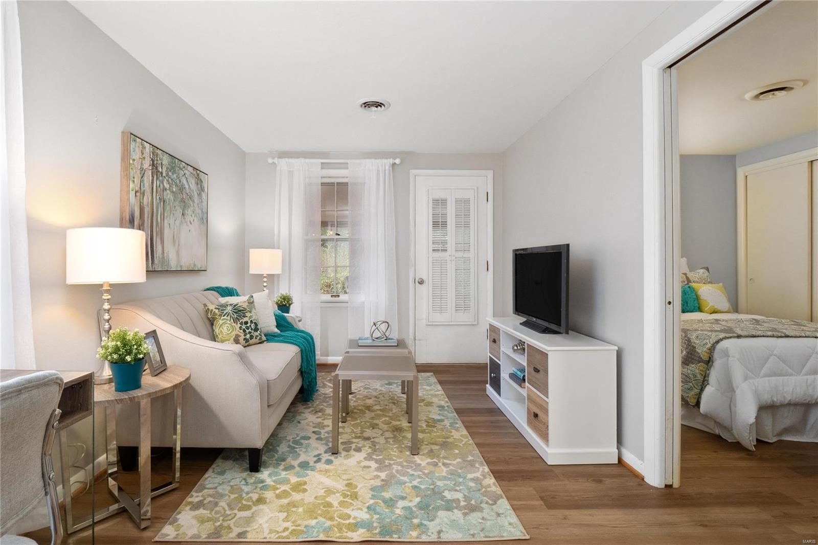 685 Edgar Road Webster Groves, MO 63119 - Photo 13 of 54 Gallery Image 13