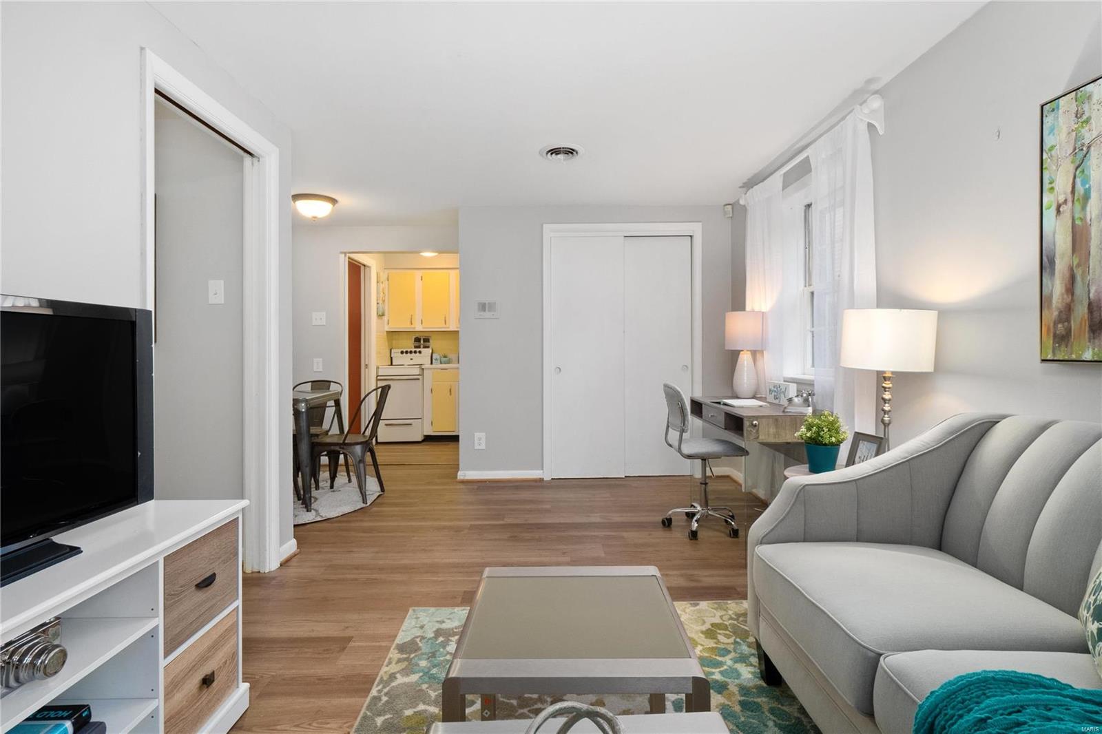 685 Edgar Road Webster Groves, MO 63119 - Photo 15 of 54 Gallery Image 15