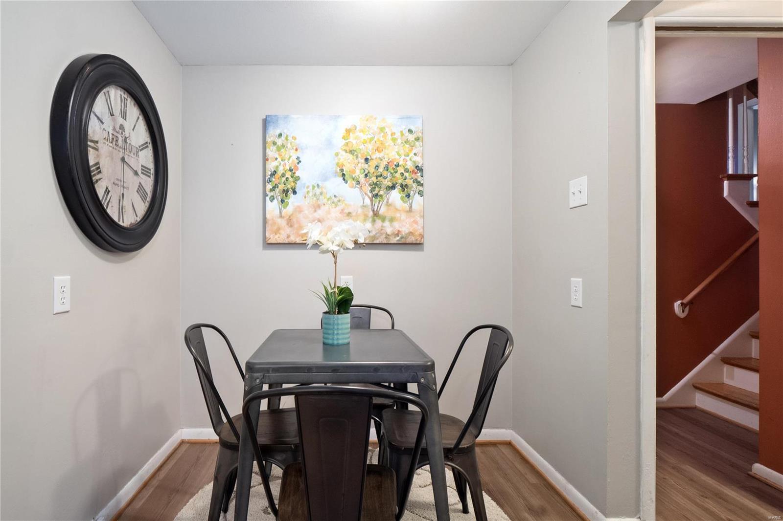 685 Edgar Road Webster Groves, MO 63119 - Photo 16 of 54 Gallery Image 16