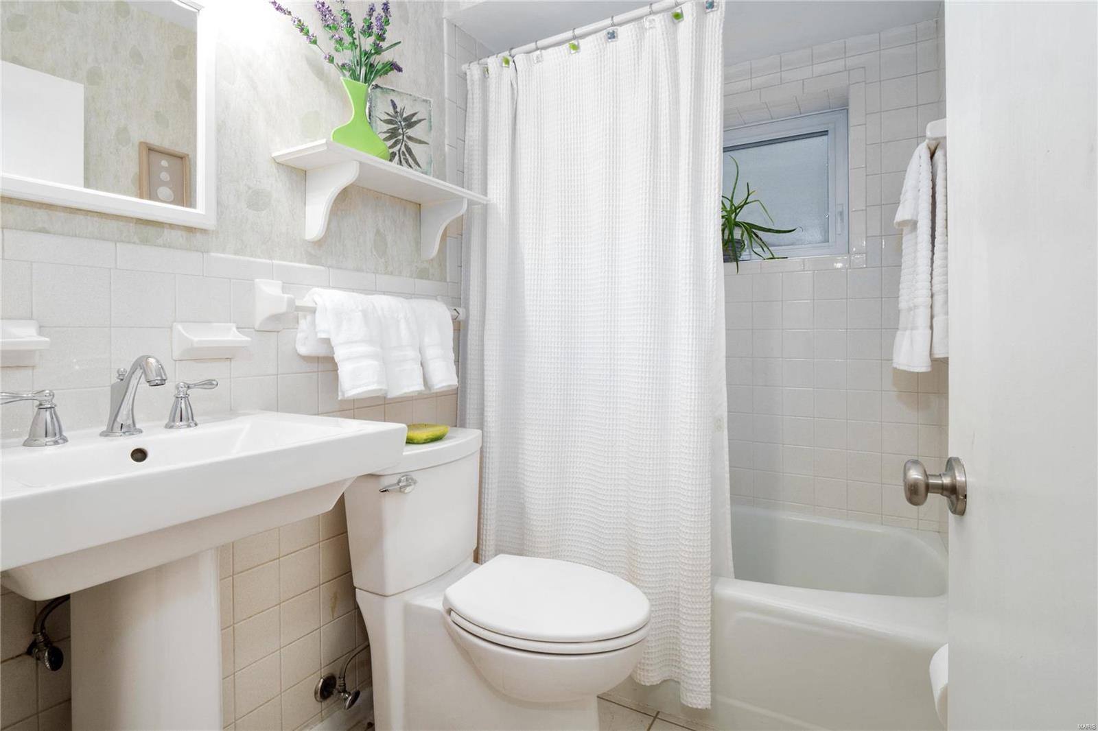 685 Edgar Road Webster Groves, MO 63119 - Photo 18 of 54 Gallery Image 18