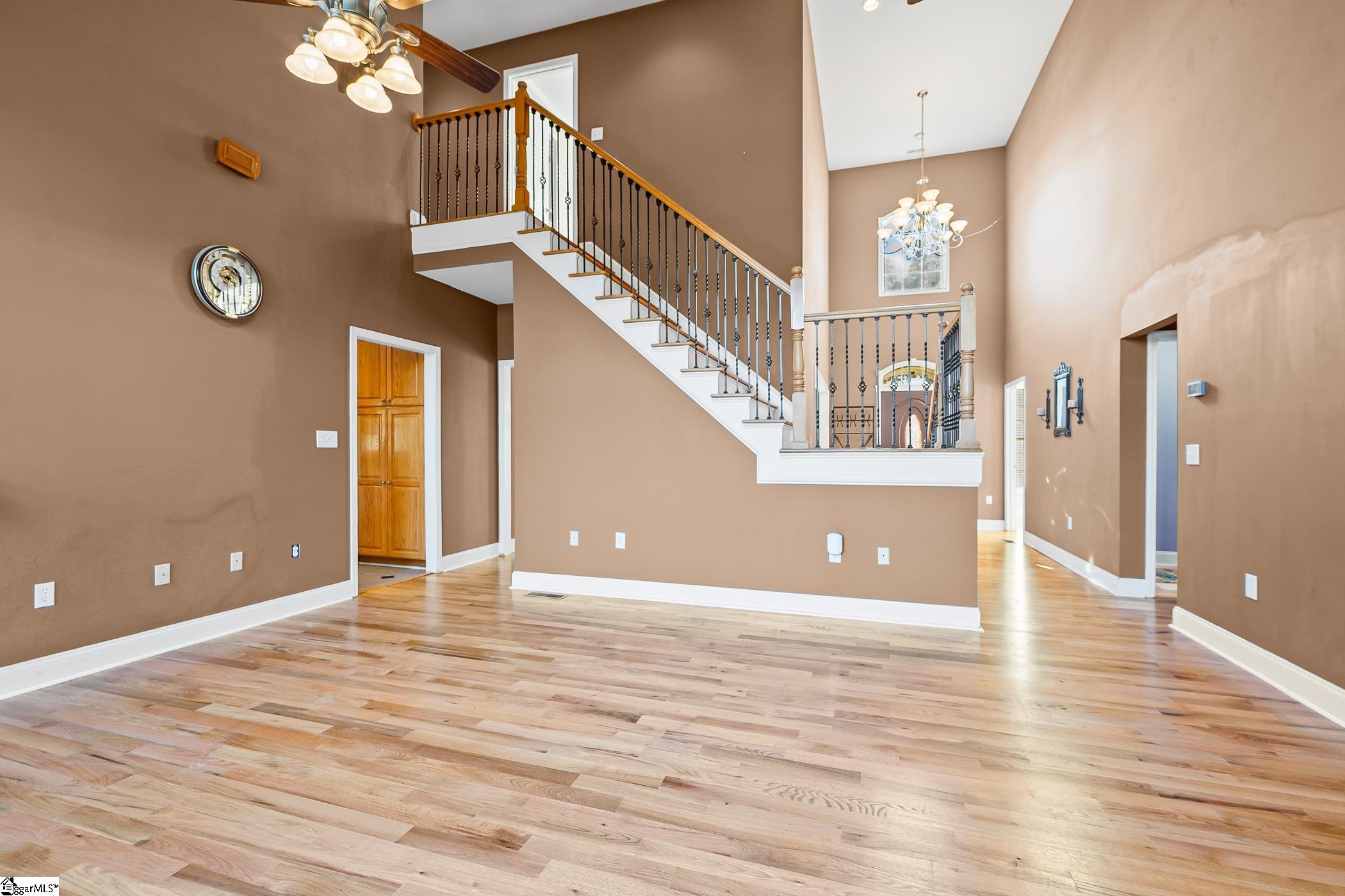 329 Shoreview Drive Chesnee, SC 29323 - Photo 10 of 50