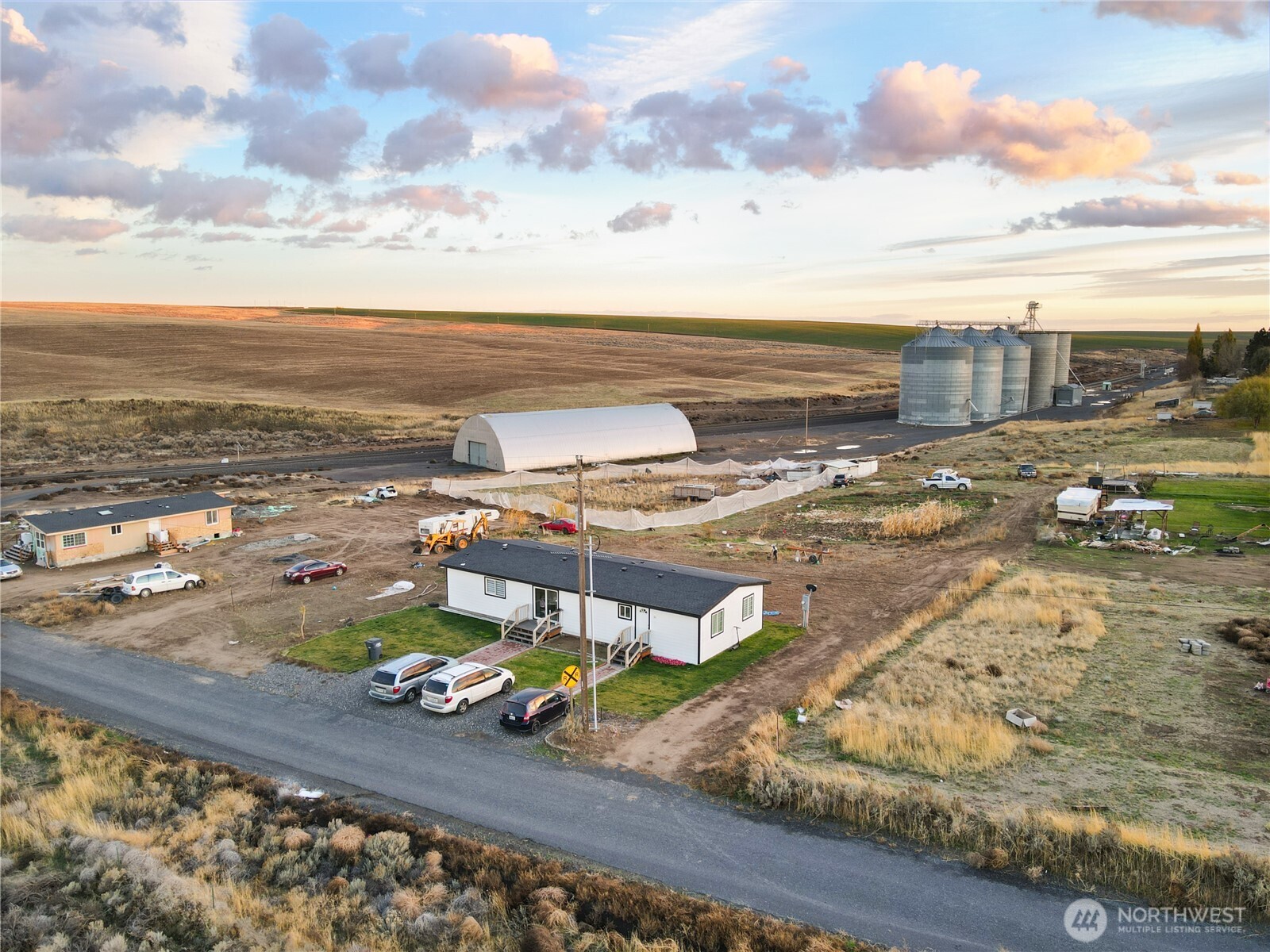 35 Hampton Road Othello, WA 99344 - Photo 7 of 33 a view of a ocean with beach