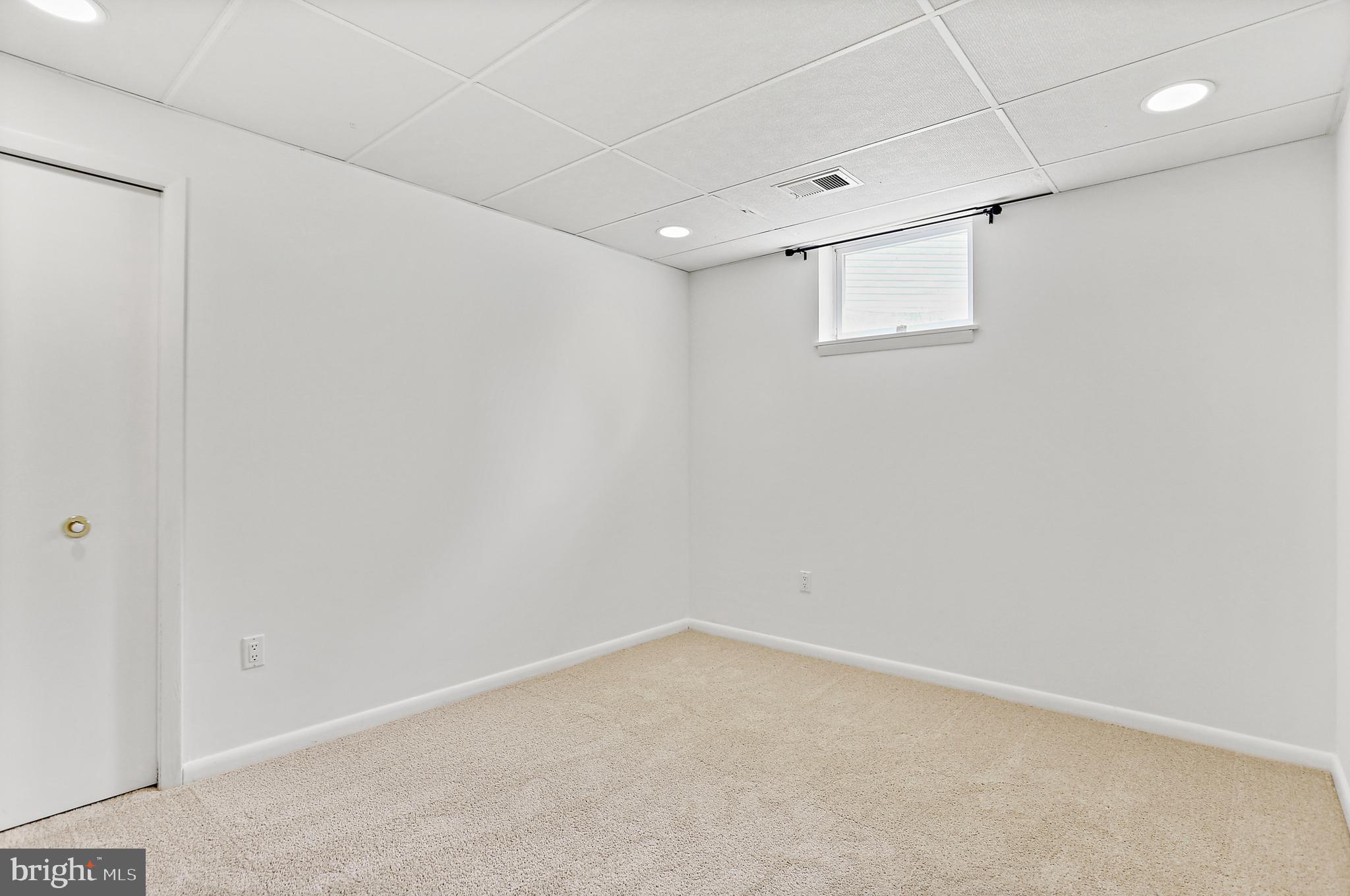 6914 Parchment Rise Columbia, MD 21044 - Photo 30 of 39 Office in lower level/ Potential 4th Bedroom