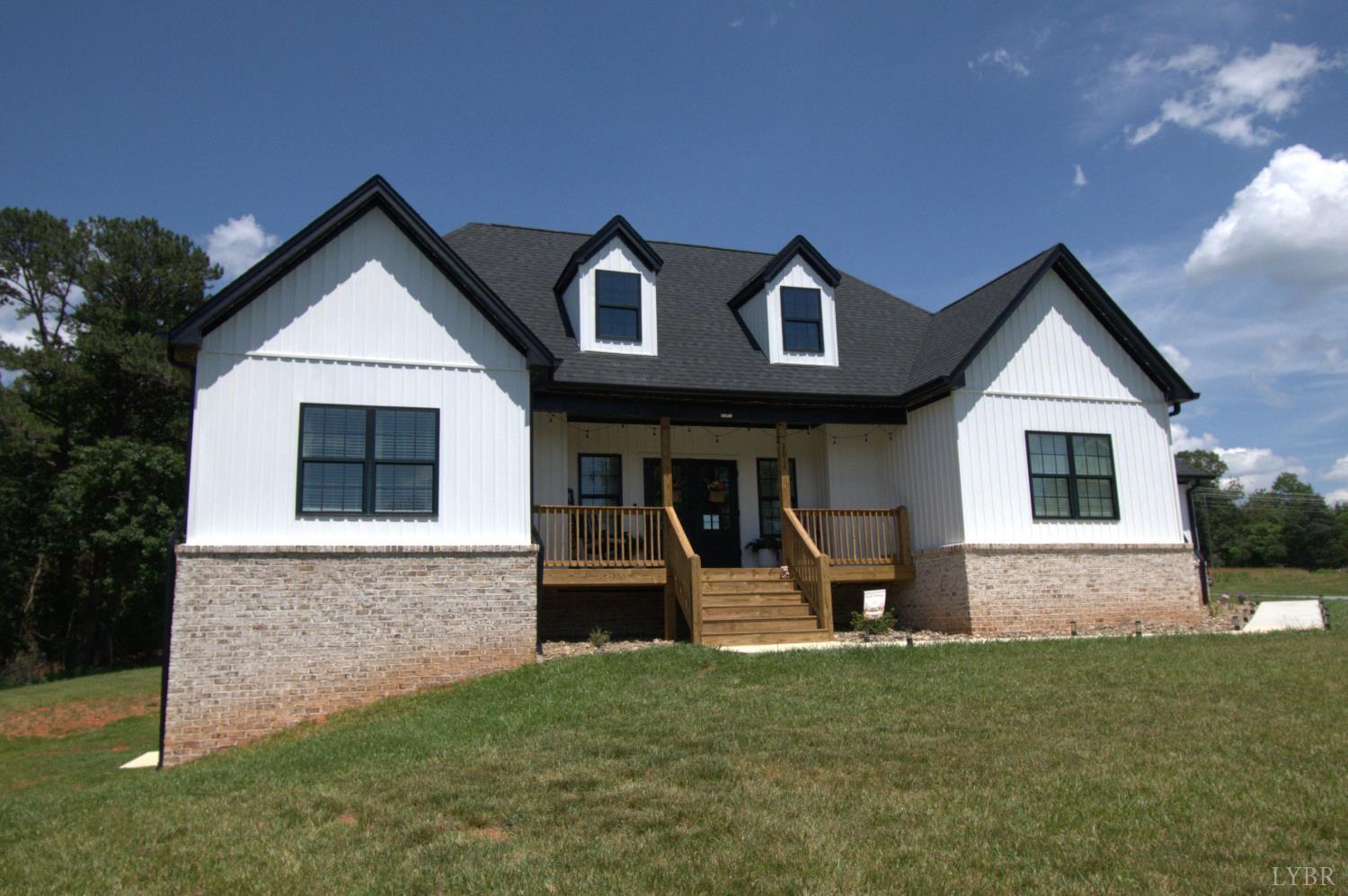 2611 White Road Forest, VA 24551 - Photo 3 of 45