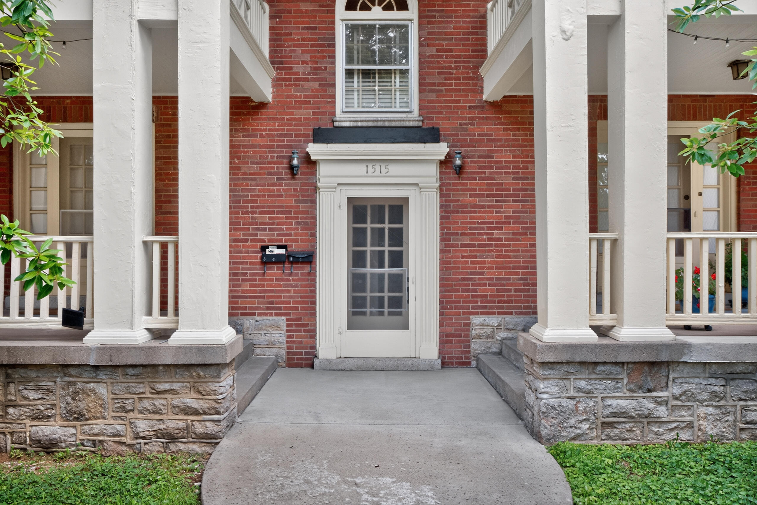 1515 Fontaine Road Lexington, KY 40502 - Photo 3 of 18 1515fontaine03