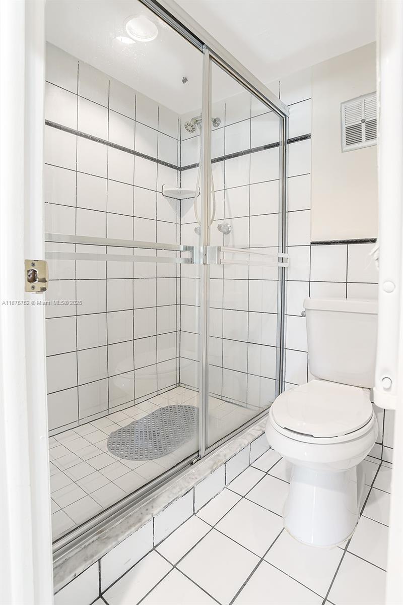 8811 Gatehouse Road, Unit 8 Plantation, FL 33324 - Photo 19 of 31