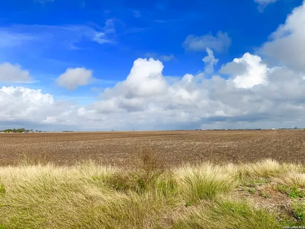 $798,000 | 1152 A County Road 227, Falls City, TX 78113