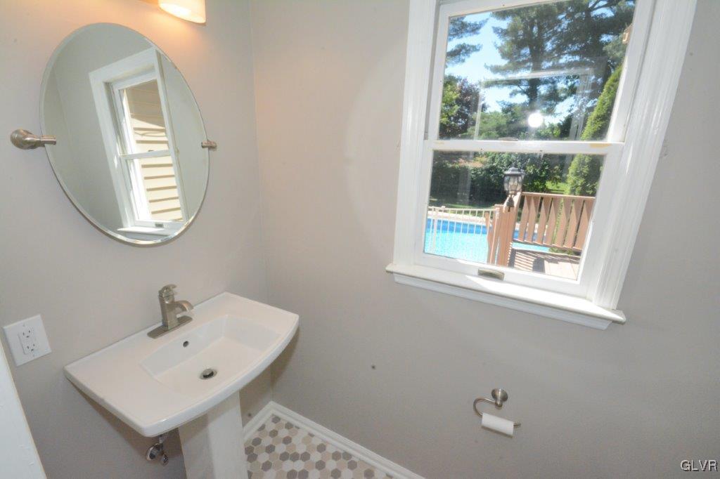 540 East Macada Road Bethlehem, PA 18017 - Photo 19 of 30 Gallery Image 19