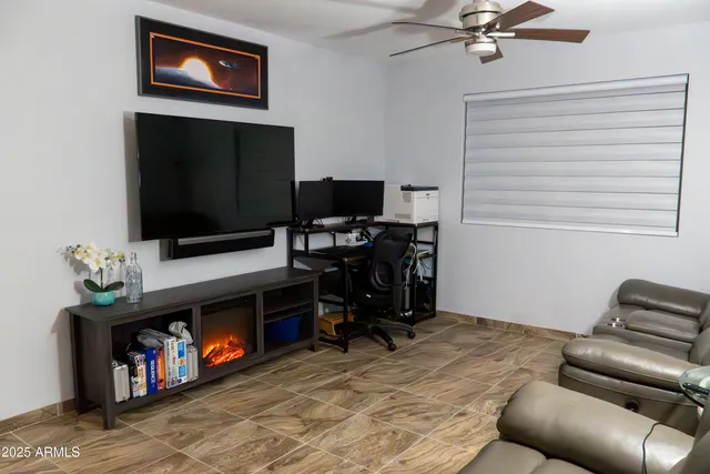 $425,000 | 20838 North 5th Drive, Phoenix, AZ 85027